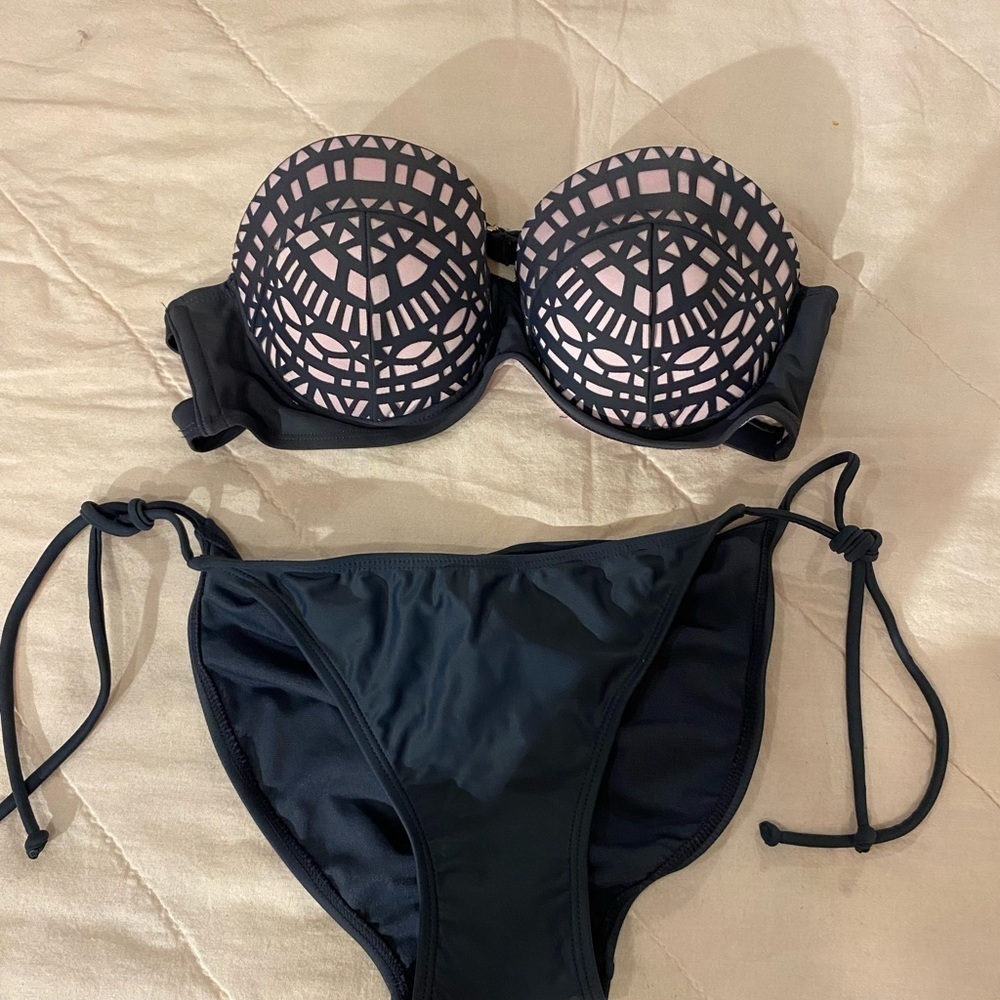 Xhilaration Bikini Top- Large Bottom-Medium (FS)
